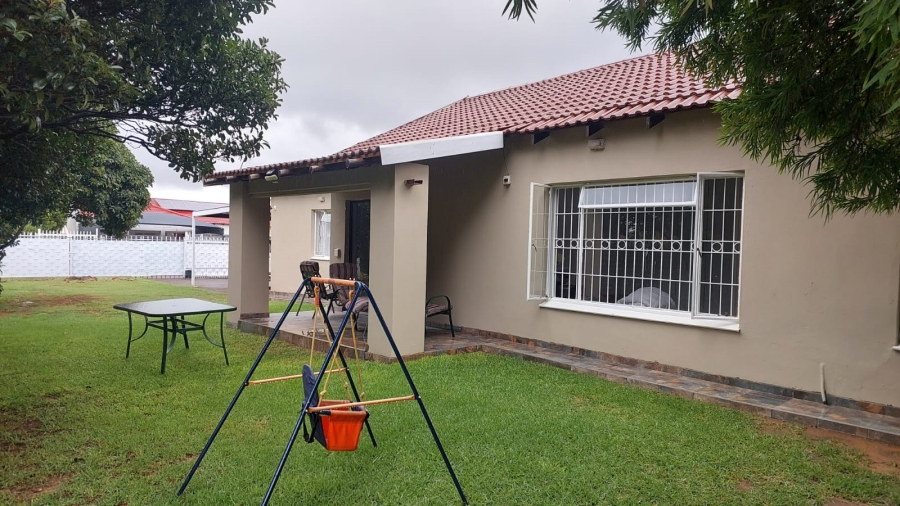 3 Bedroom Property for Sale in Langenhovenpark Free State